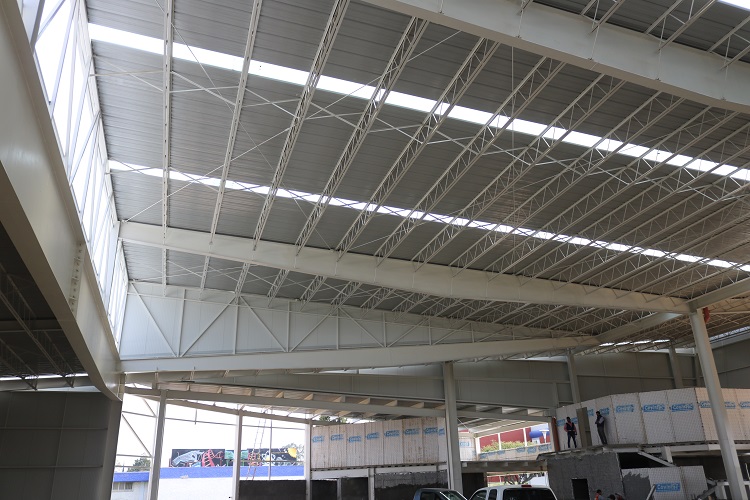 AUDITORIO 13